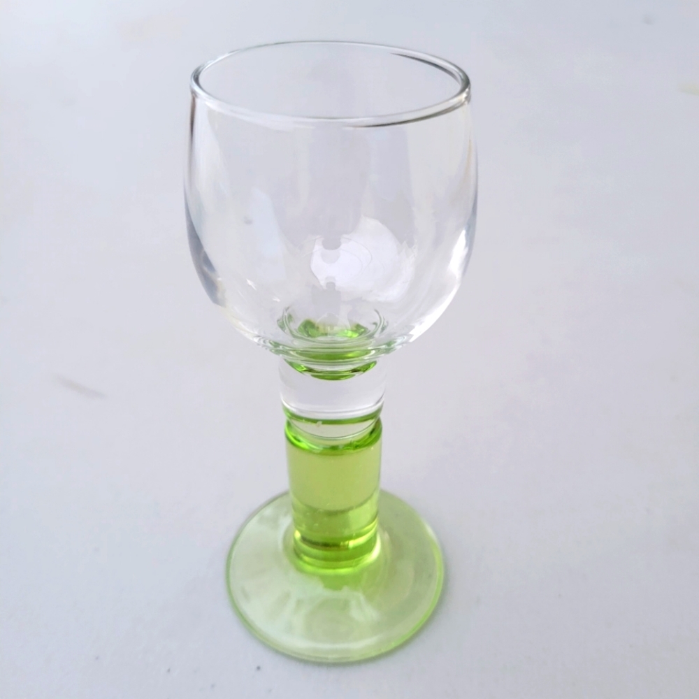 Bormioli Rocco LIMONCINO Cordial Liqueur 2 oz Green Footed Shot Glass Italy